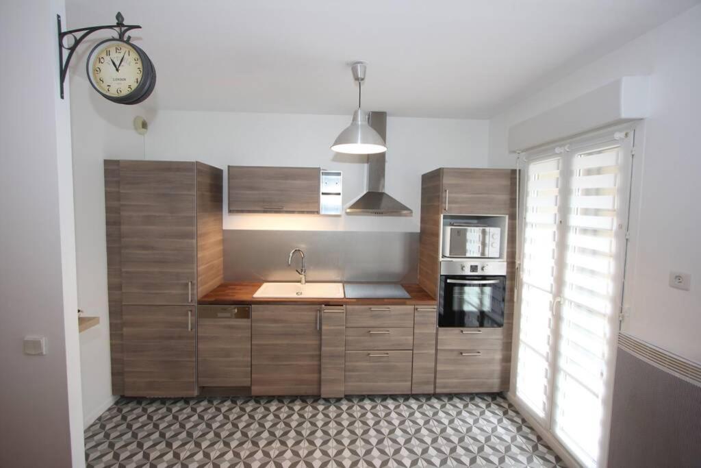 Sloan Square Apartment Bmyguest 세리스 외부 사진