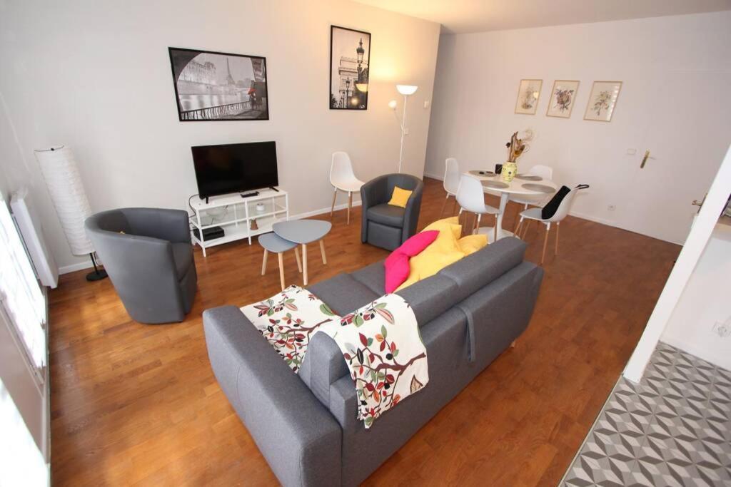 Sloan Square Apartment Bmyguest 세리스 외부 사진